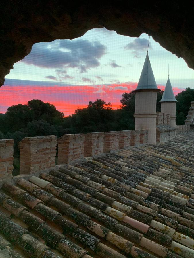 Castillo Con Piscina En Plena Sierra Calderona Сегорбе Экстерьер фото